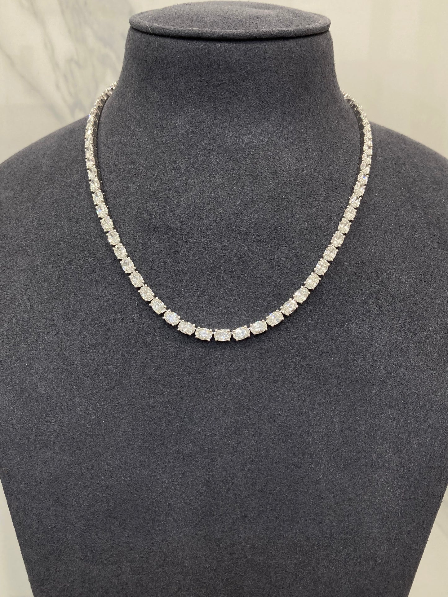 30PT OVAL DIAMOND FULL NECKLACE