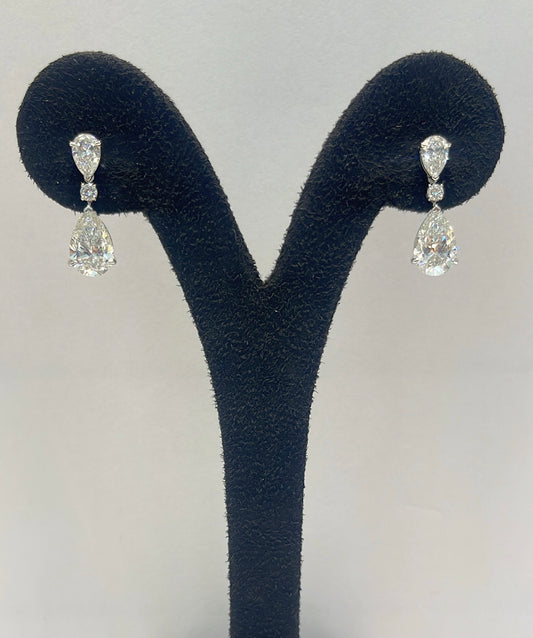 2CT PEAR DIAMOND W/ 50PT PEAR DIAMOND EARRING (LARJS3584)