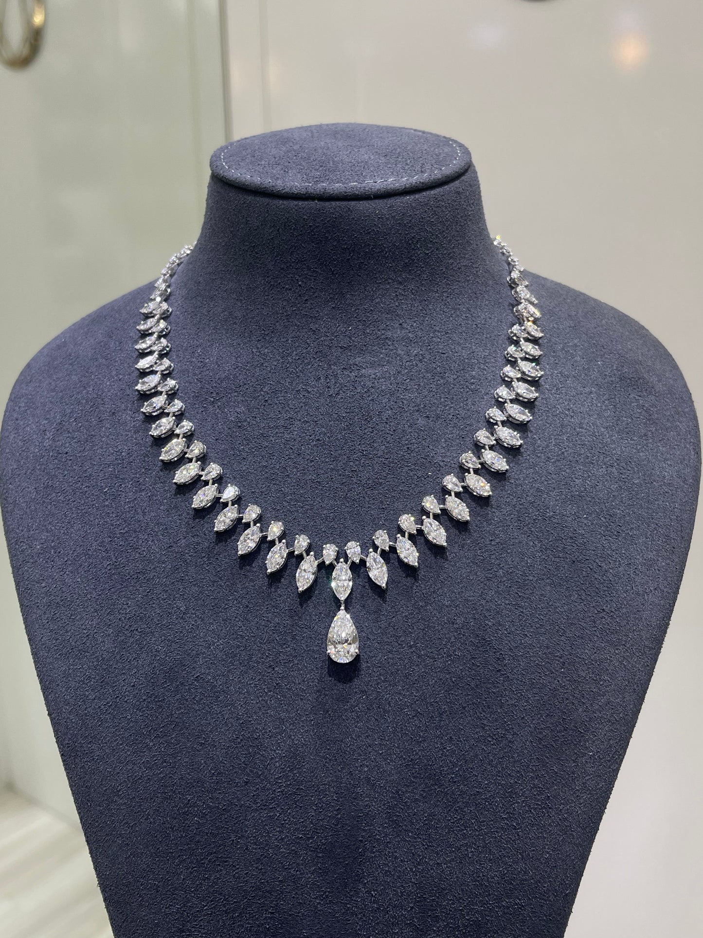 Pear & Marquise Necklace (ARJS4090)