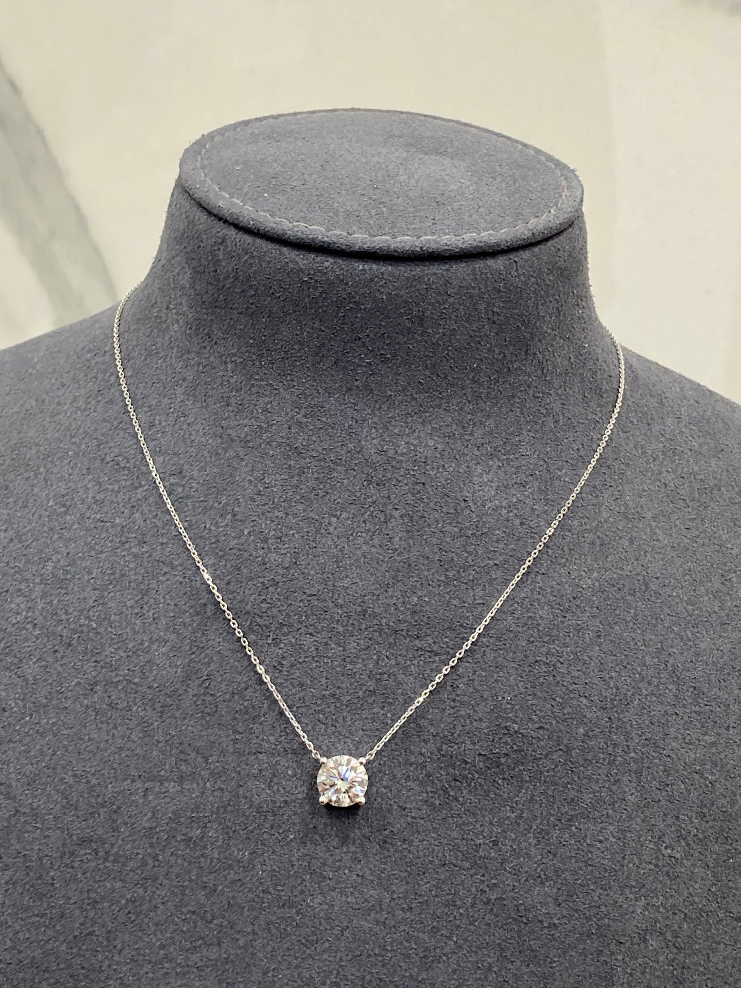 2CT ROUND DIAMOND PENDANT (ARJS3050)