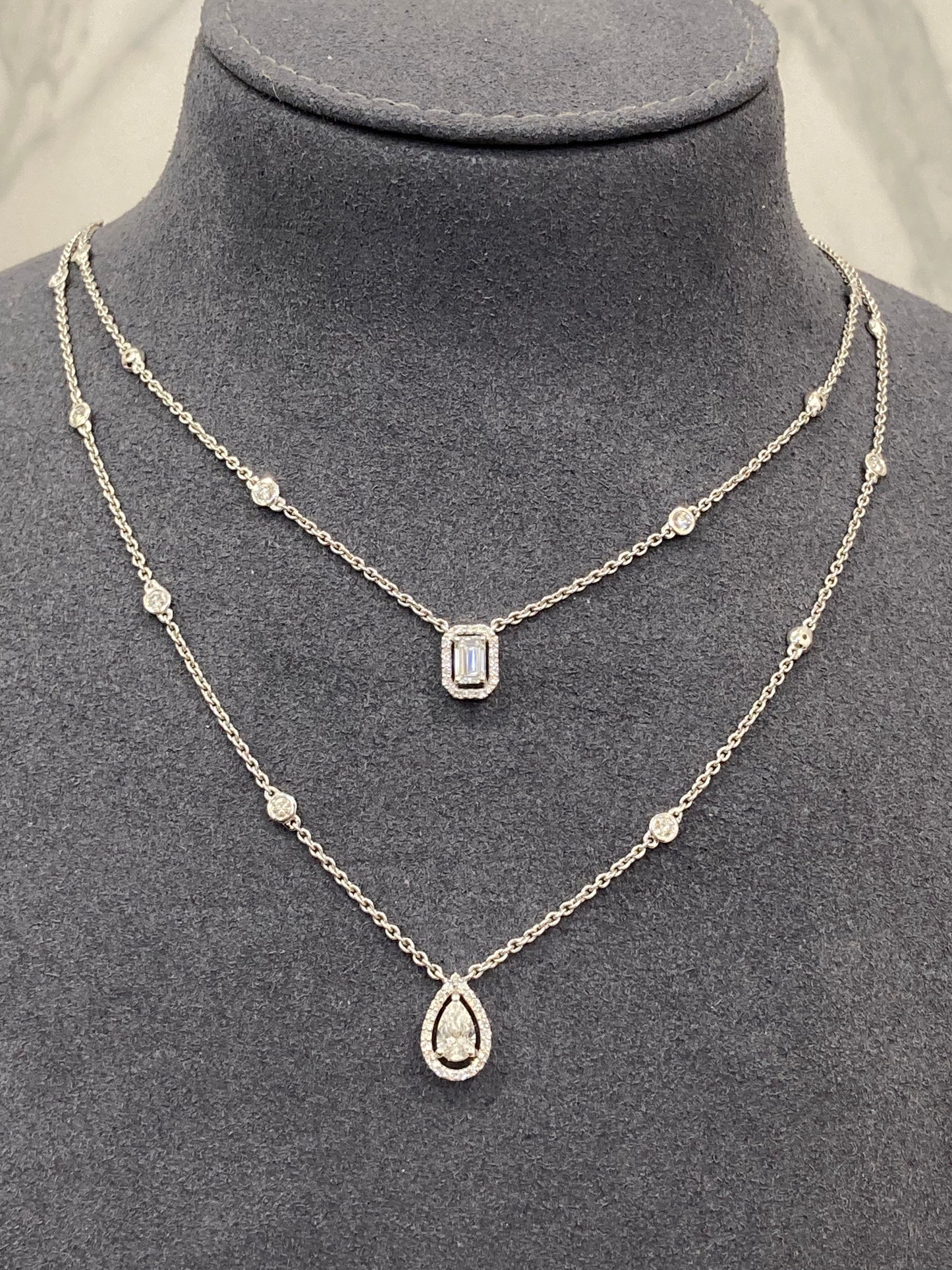 DOUBLE CHAIN EMERALD AND PEAR PENDANT
