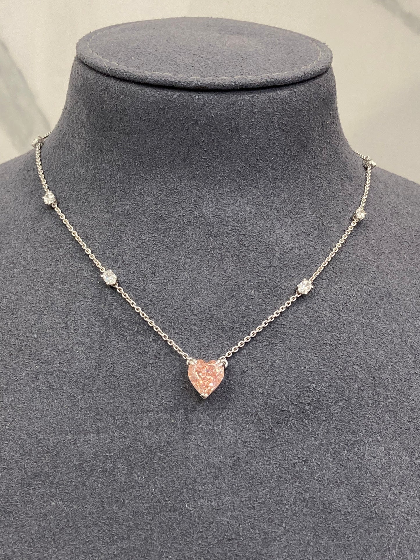 PINK HEART DIAMOND PENDANT