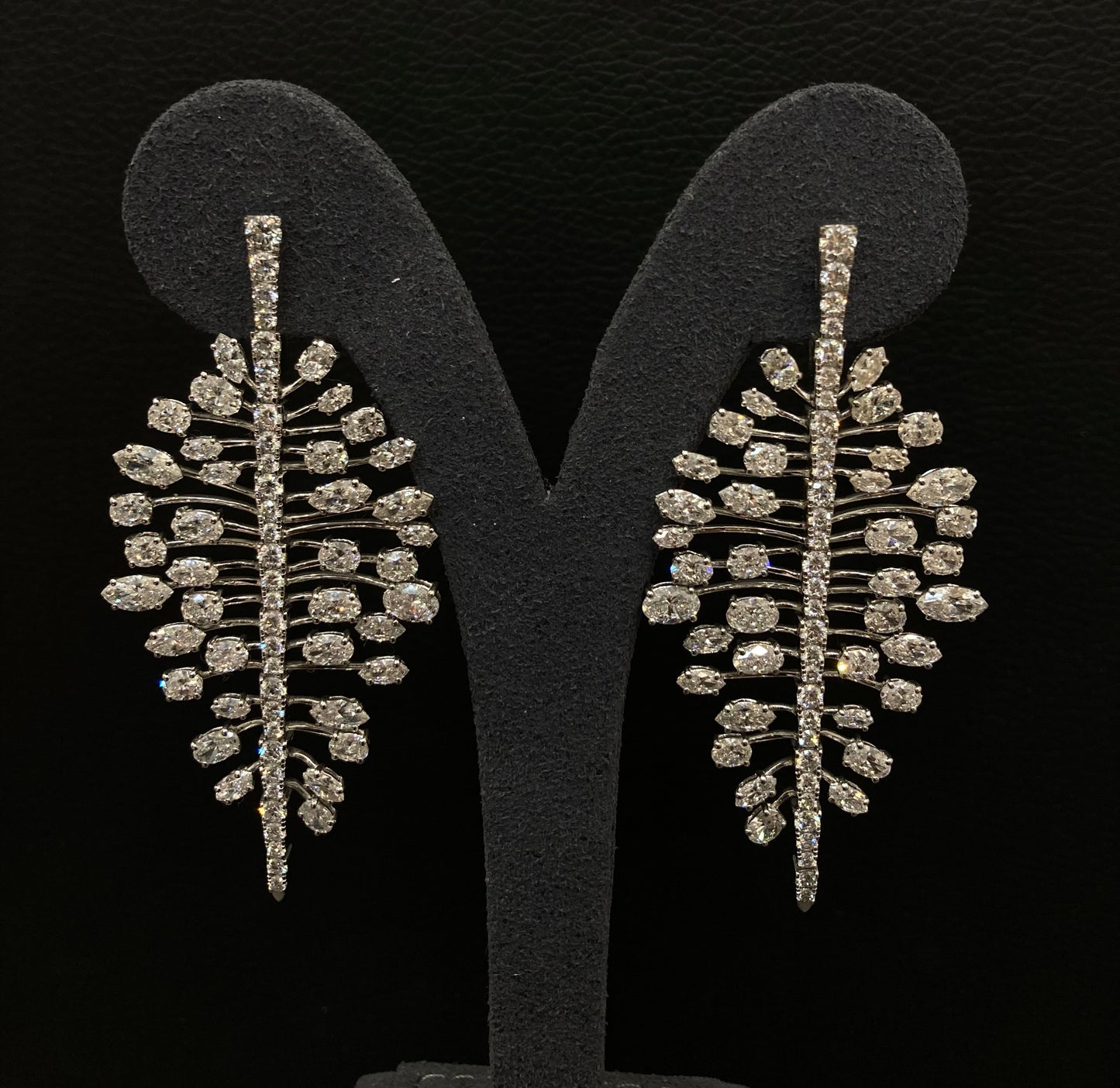 PEAR & MARQUISE BIG DANGLING EARRING