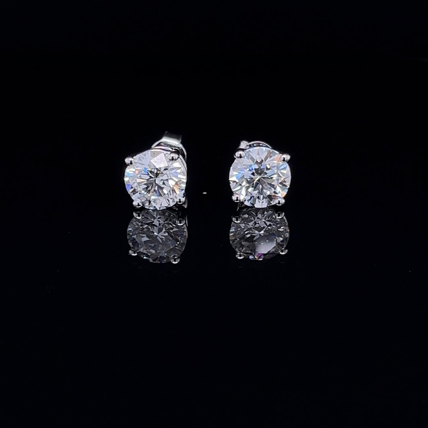 2 CARAT ROUND SHAPE STUDS (KJE4444-8)