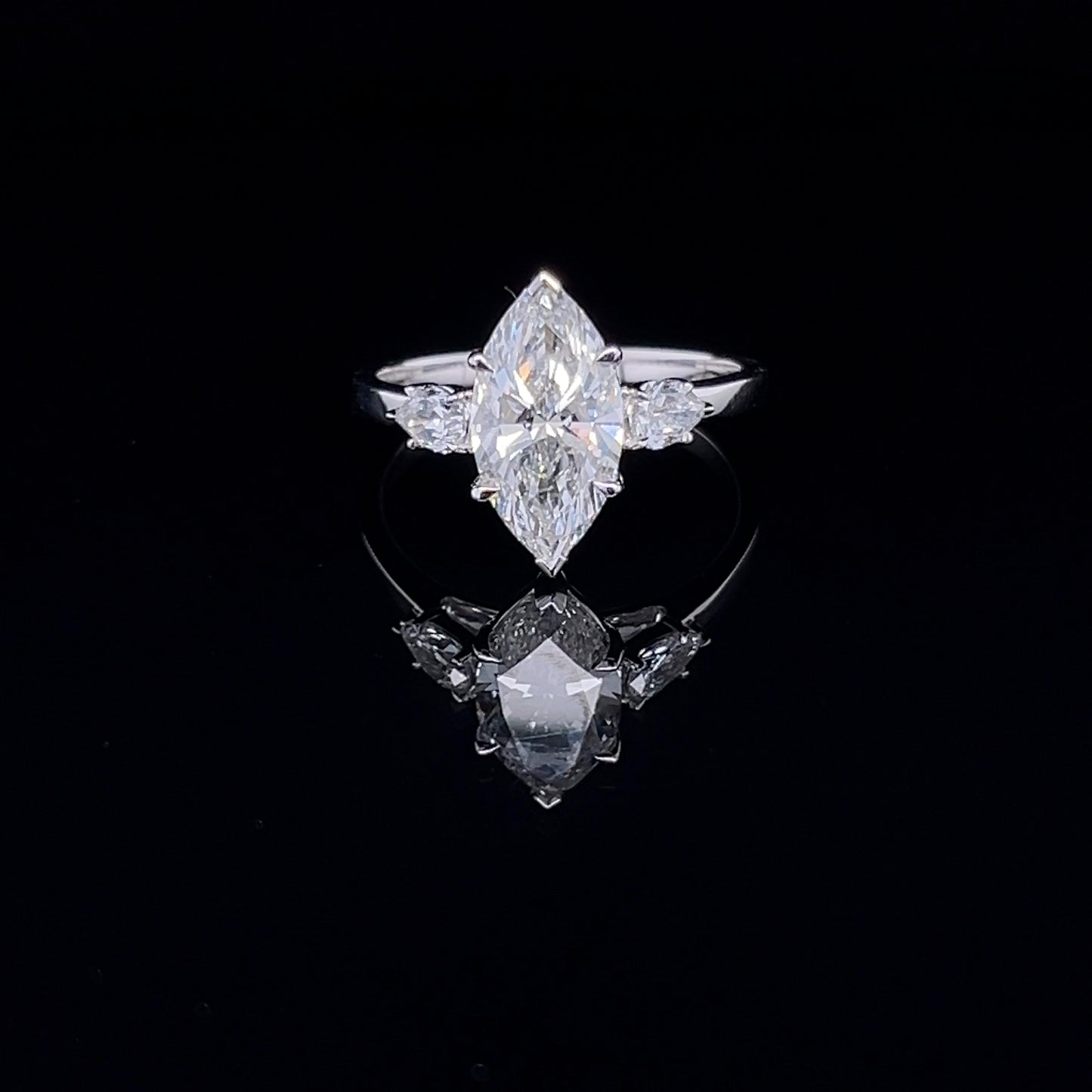 2 CARAT MARQUISE RING (KJR9734)