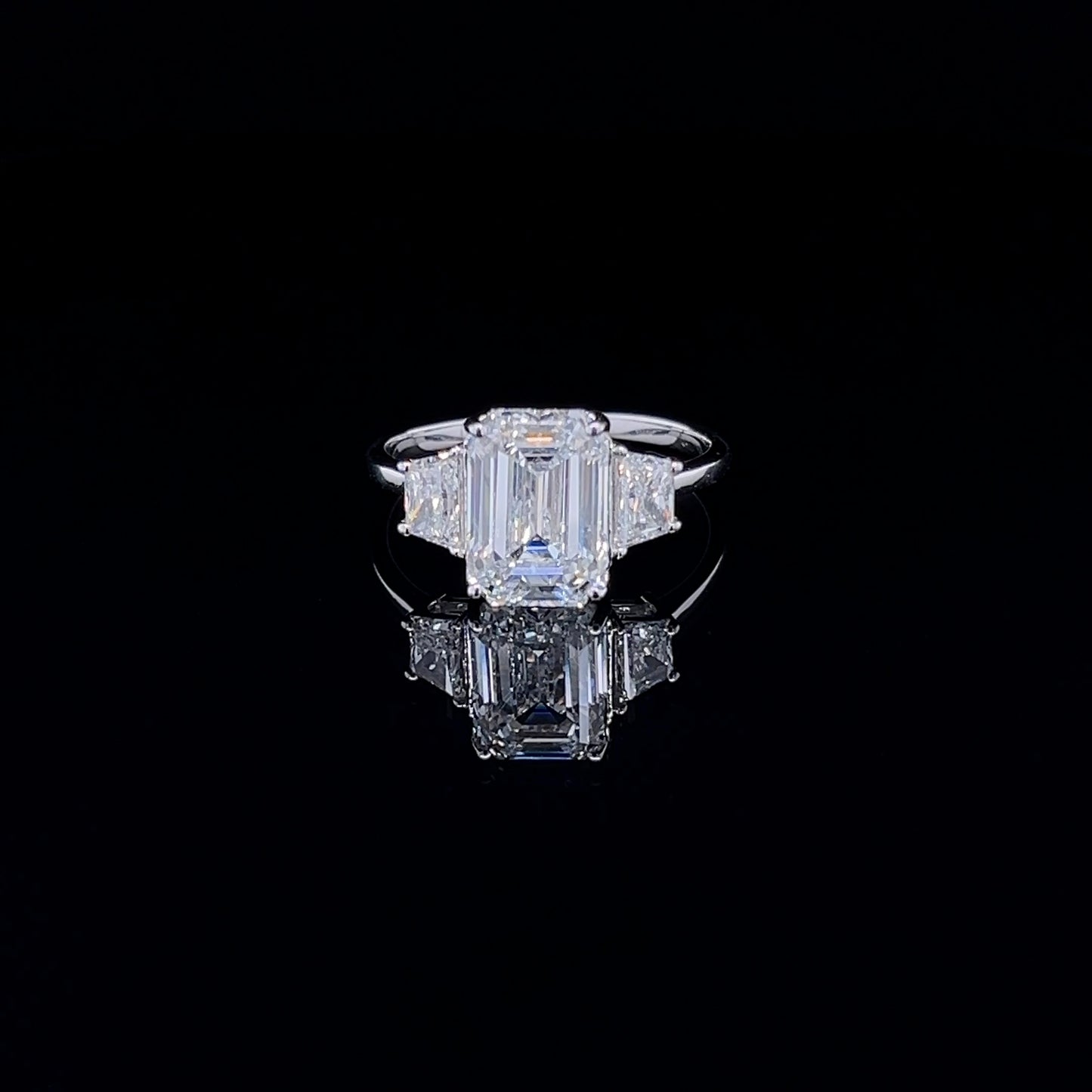 Ring (KJR9740)