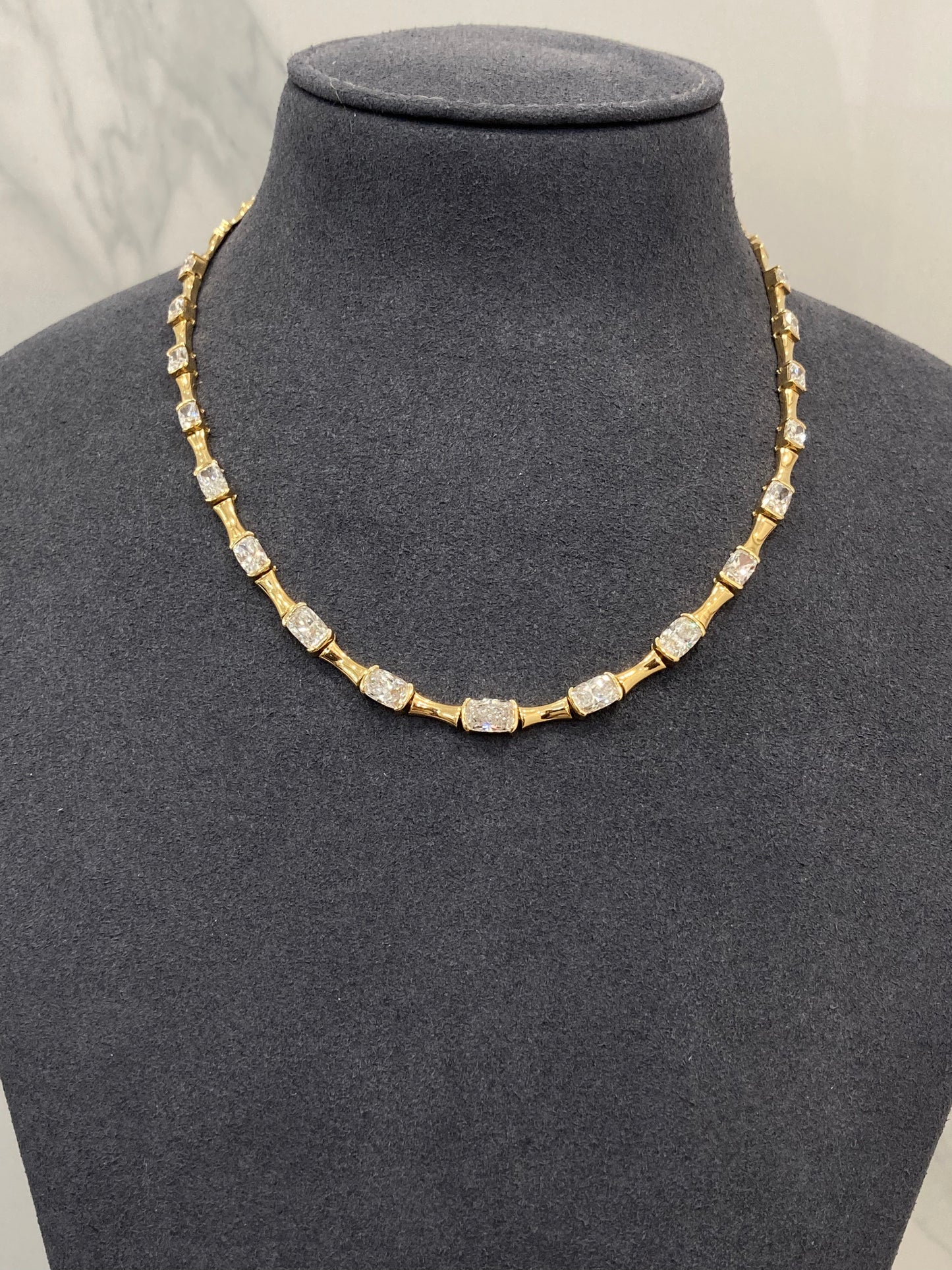 LONG CUSHION IN GRADUATING DIAMOND NECKLACE