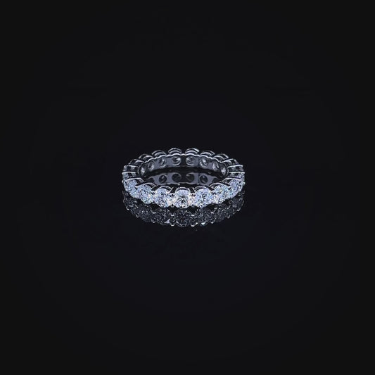 15 PONITER ROUND ETERNITY BAND