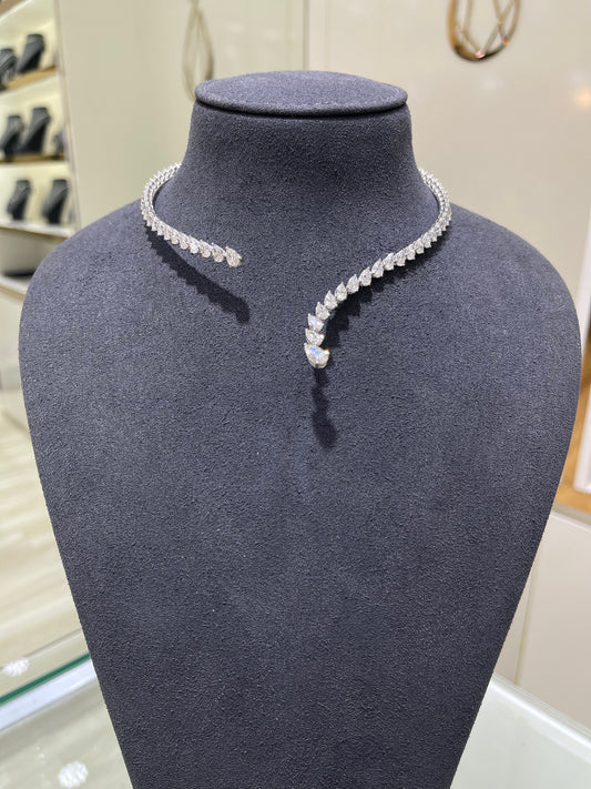 PEAR ONE LINE DIAMOND CHOKER (ARJS3422)