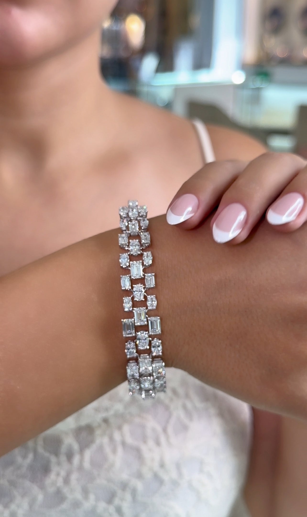 Emerald & Round Diamond Link Bracelet (ARJS4237)