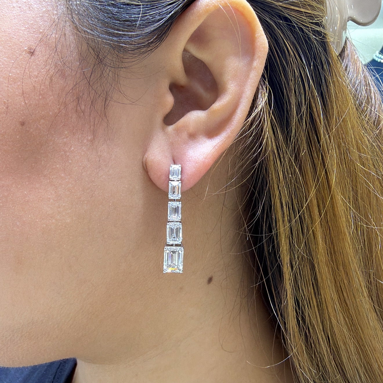 3 Carat Graff Emerald Graduation Earring (ARJS4154)