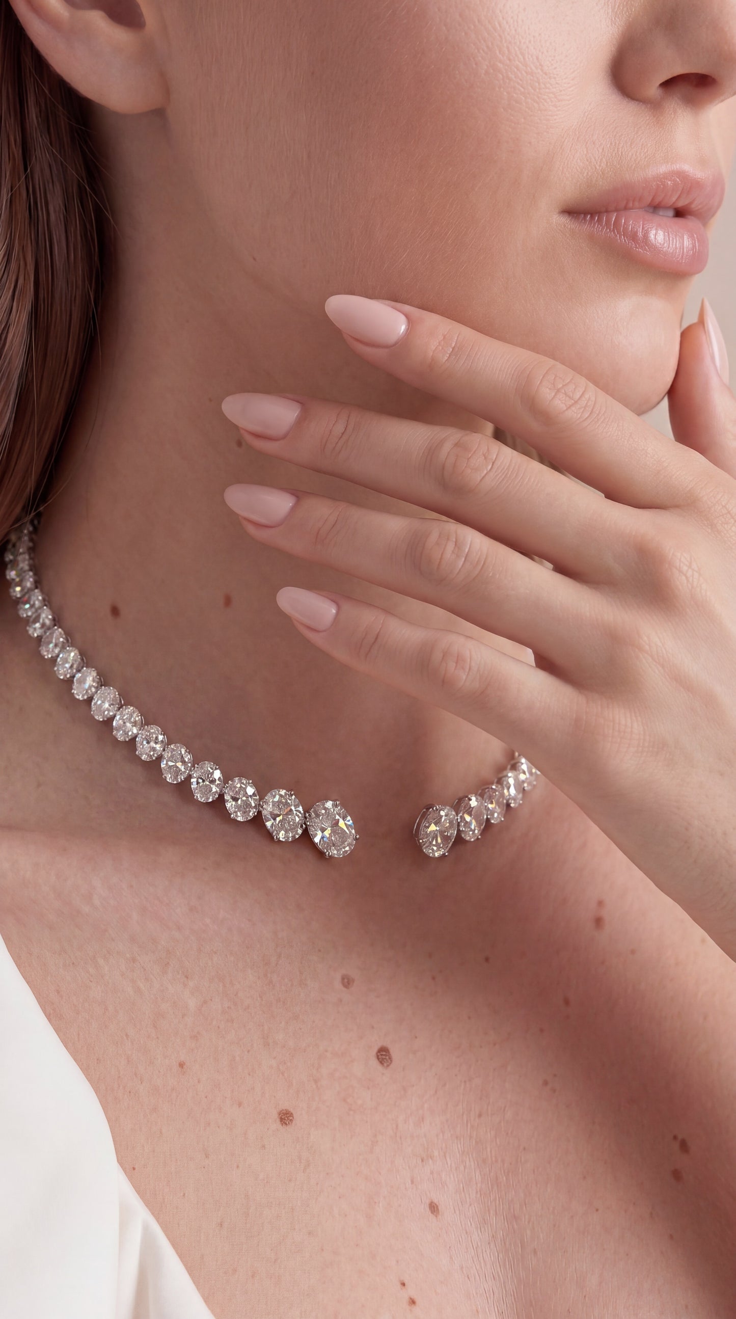 1.5 Carat Oval Graduation Choker (ARJS4103)