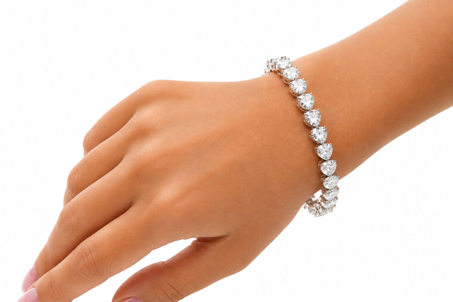 50PT EACH HEART DIAMOND BRACELET (LARJS3565)