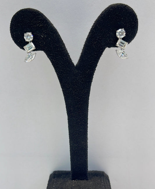 50PT MARQUISE WITH EMERALD & ROUND DIAMOND EARRING ( LARJS3513)
