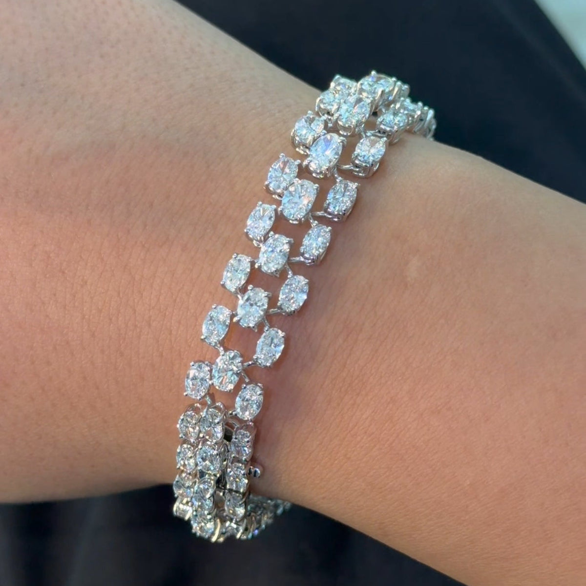 Ultimate 3-Line Oval Diamond Showstopper (ARJS4228)