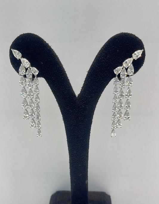 PEAR SHAPE DIAMOND EARRING (LARJS3499)
