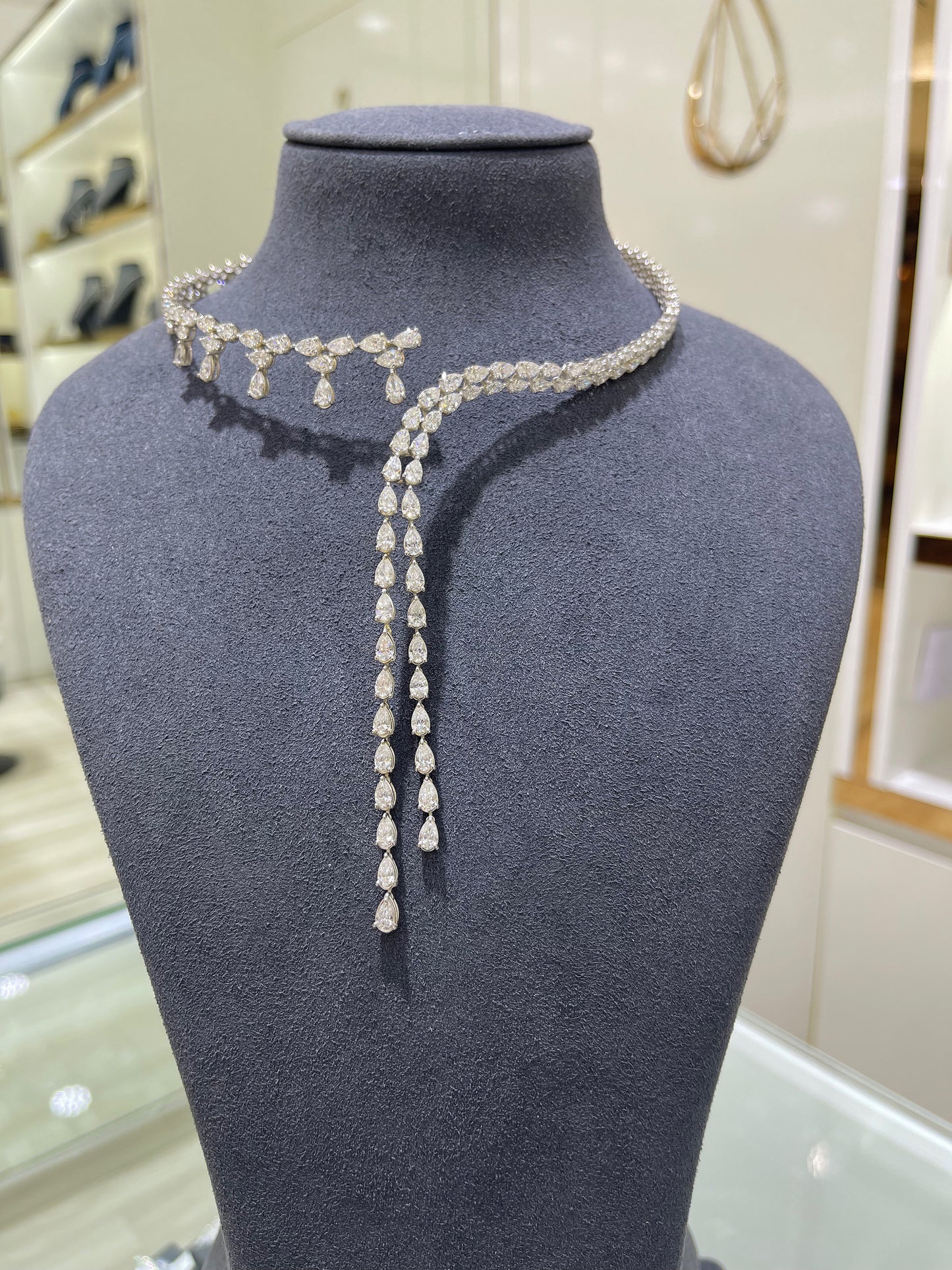 PEAR TWO LINE DIAMOND CHOKER ( ARJS3414)