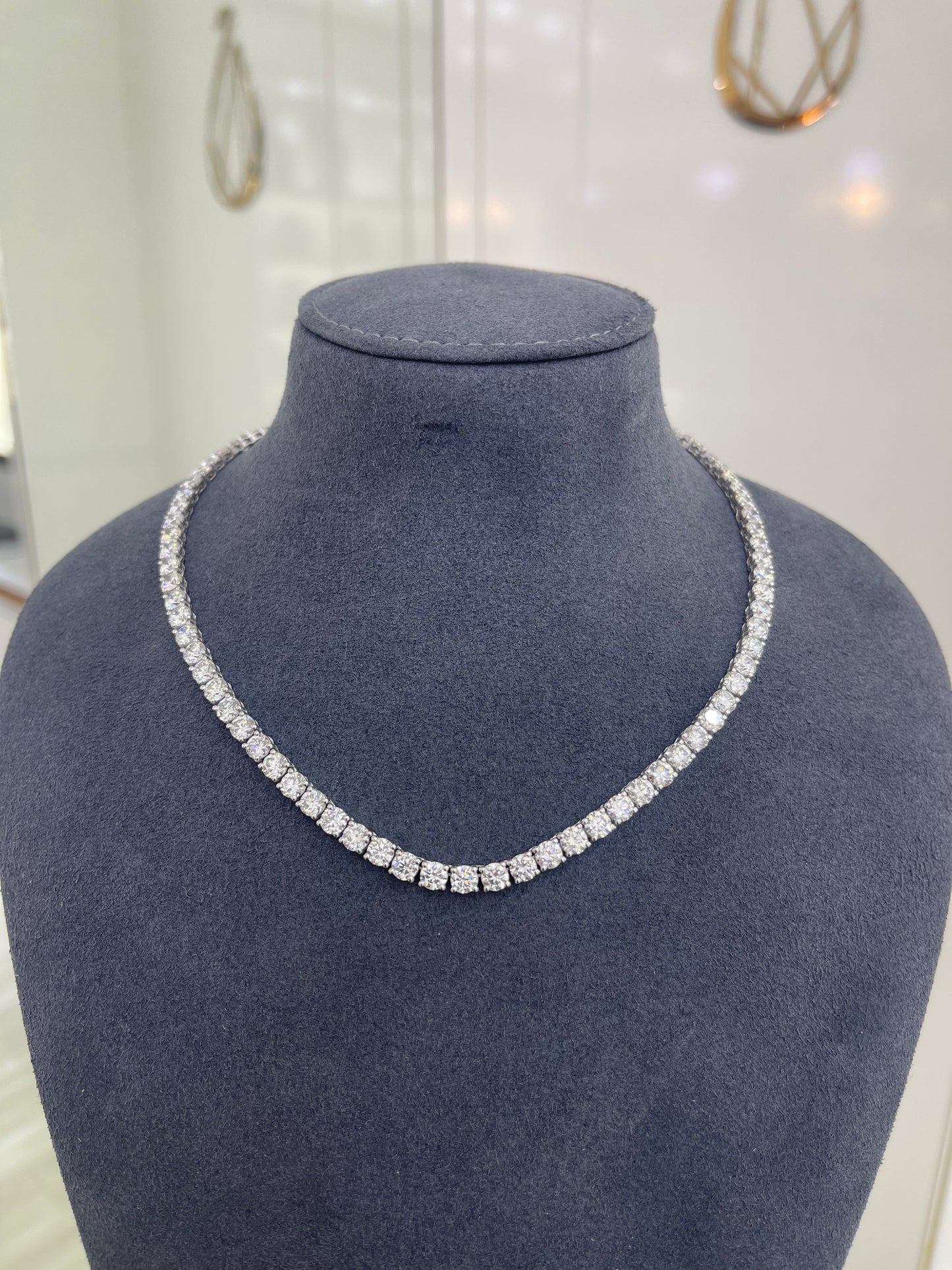 35PT ROUND DIAMOND TENNIS NECKLACE (LARJS3856)