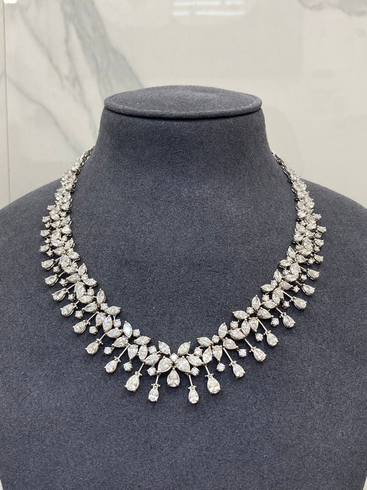 PEAR,MQ & ROUND DIAMOND NECKLACE (ARJS3022)