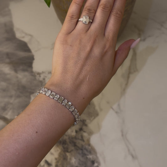 70PT OVAL & 90PT EMERLAD BRACELET - ARJS3909