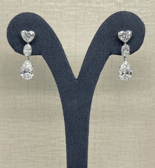 2CT Each Pear w. 1CT Heart Earring (LARJS3741)
