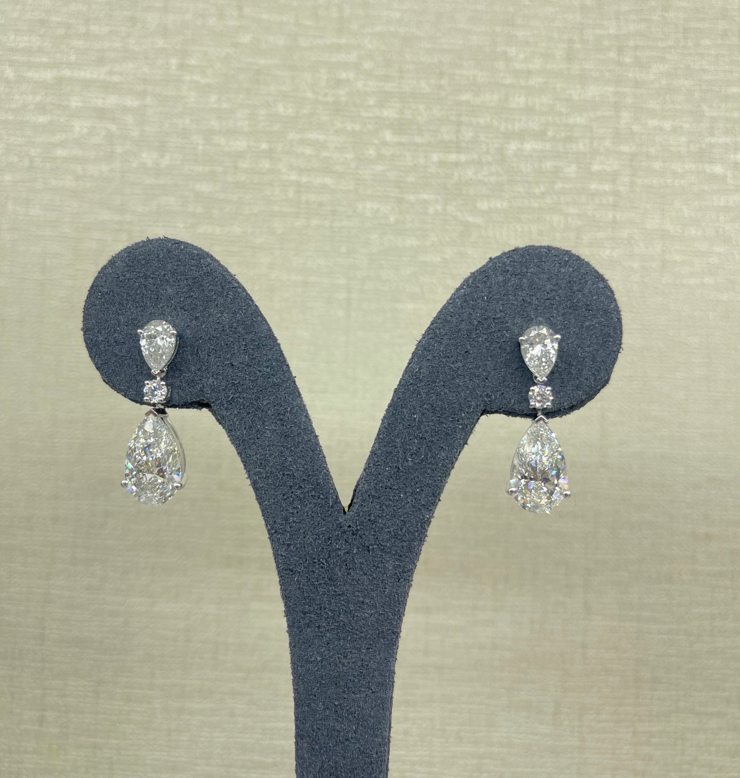 3CT WITH 70PT PEAR DIAMOND DANGLING EARRING (ARJS3846)