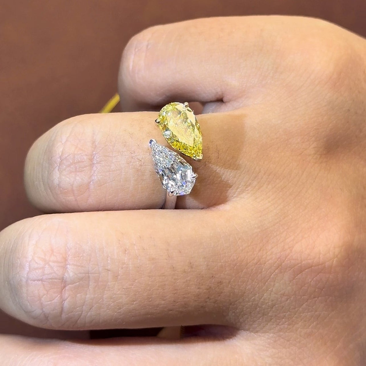 FANCY YELLOW PEAR & WITH STEP CUT PEAR RING (ARJS4292)