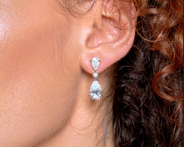 3CT WITH 70PT PEAR DIAMOND DANGLING EARRING (ARJS3846)