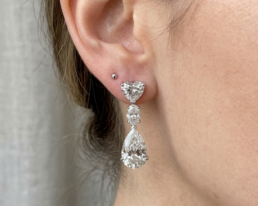 3CT Each Pear w. 1CT Heart Earring (LARJS3726)