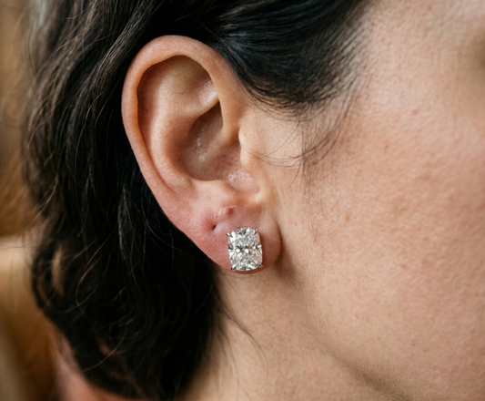 3CT CUSHION DIAMOND STUD EARRING (LARJS3516)