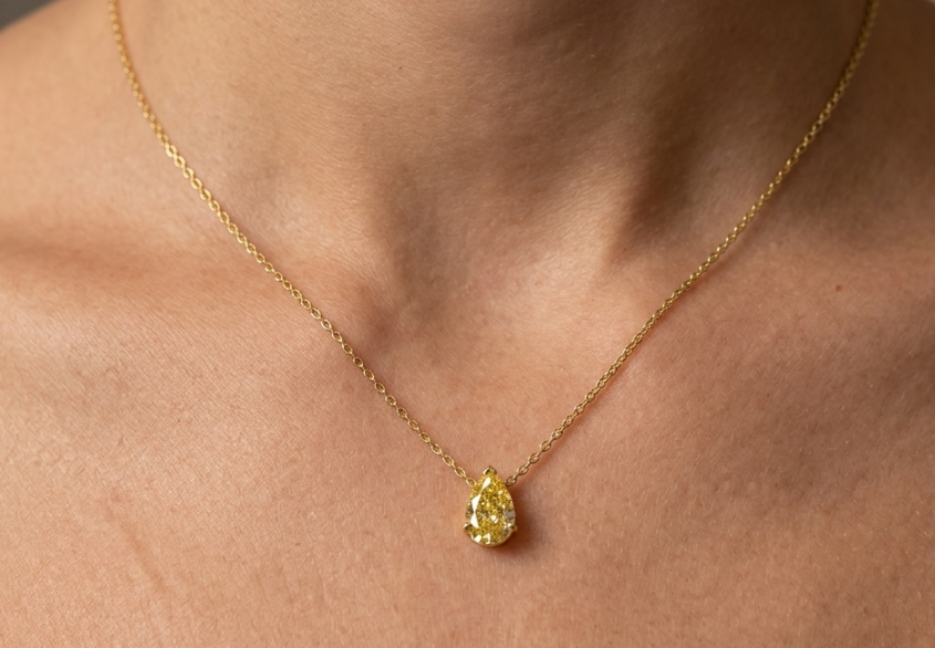 2CT FANCY YELLOW PEAR DIAMOND PENDANT ( ARJS3337)