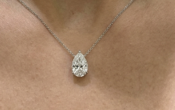 3CT PEAR DIAMOND PENDANT (ARJS3340)