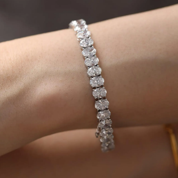 30 Pointer Oval One line Bracelet (ARJS4071)
