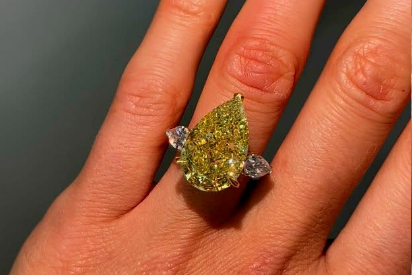 5 Carat Fancy Yellow Pear Trilogy Ring (ARJS4188)