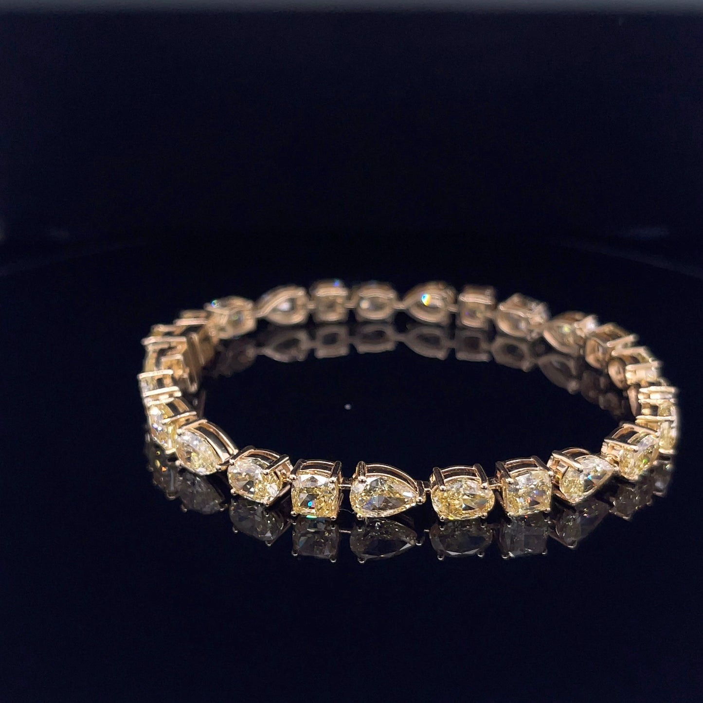 Imperial Mixed-Shape Yellow Diamond Bracelet (ARJS3910)