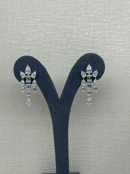 PEAR & EMERLAD EARRING (ARJS3523)