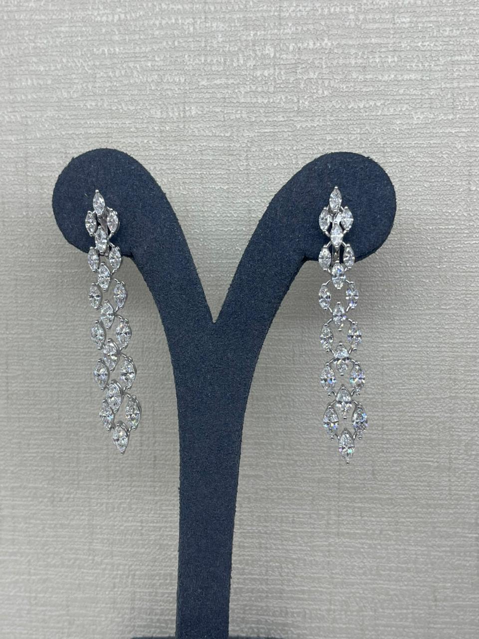 MARQUISE THREE LINE ATTACHED BIG EARRING (ARJS4036)