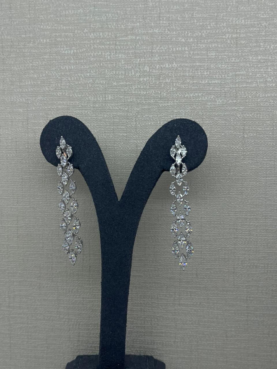 MARQUISE THREE LINE ATTACHED BIG EARRING (ARJS4036)