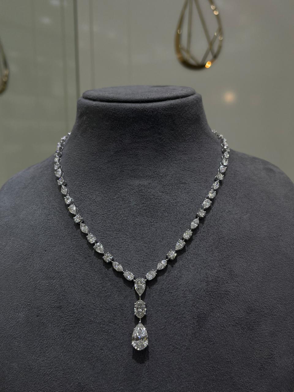 MIX SHAPE ONE LINE NECKLACE WITH 4CT PEAR DANGLING NECKLACE (ARJS3865)