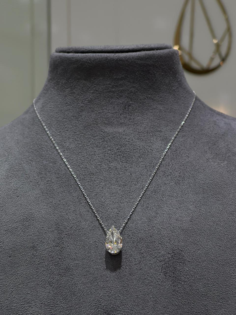5 Cart Pear Pendant (ARJS4068)