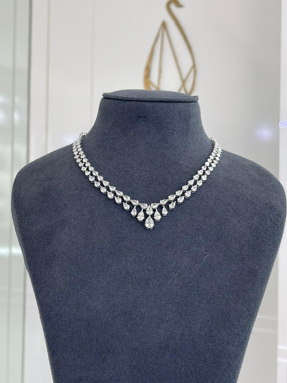 1 CARAT PEAR WITH ATTACH TWO LINE PEAR NECKLACE (ARJS4050)