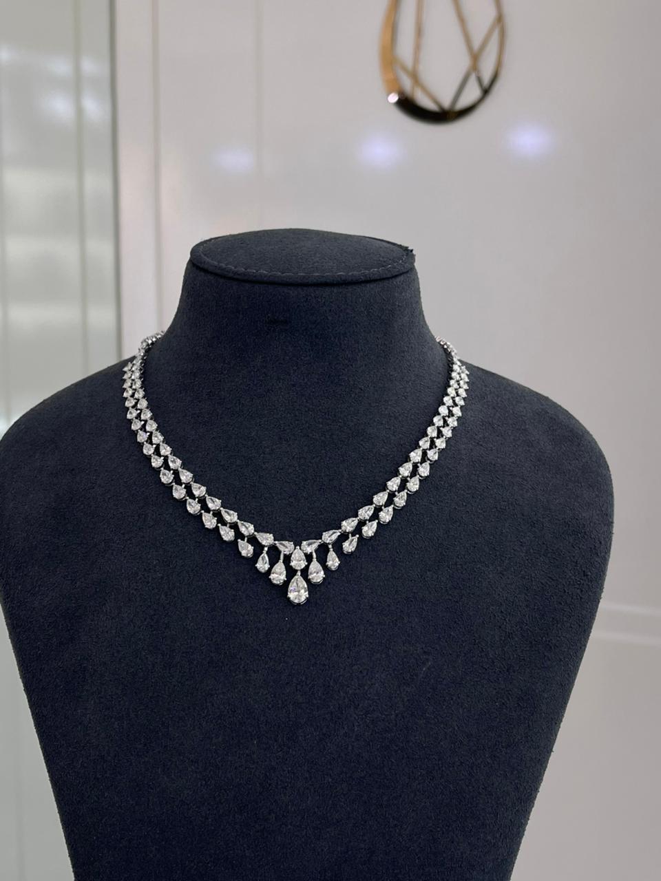 1 CARAT PEAR WITH ATTACH TWO LINE PEAR NECKLACE (ARJS4050)