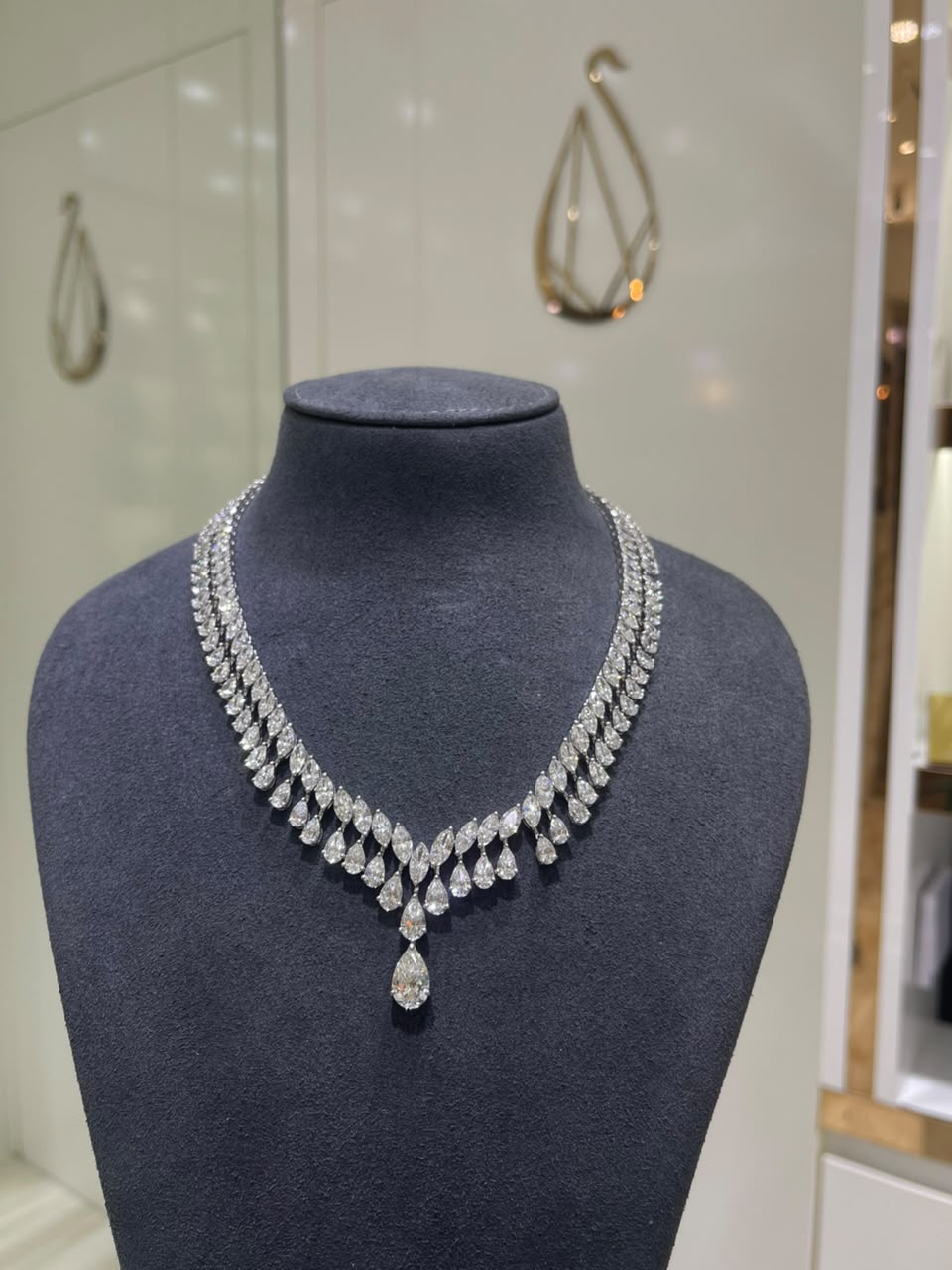 Marquise Wave with Pear Drop Necklace (ARJS4116)