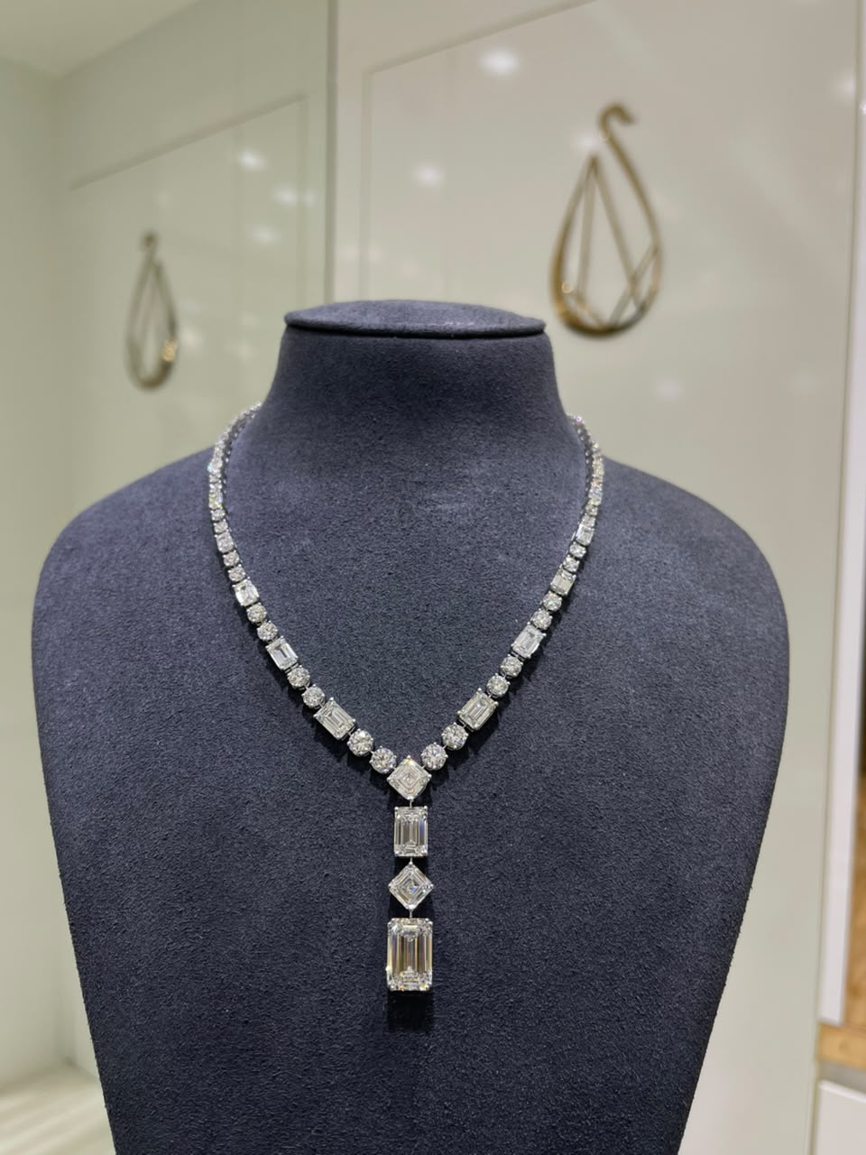 Imperial Emerald Drop Diamond Necklace (ARJS4096)