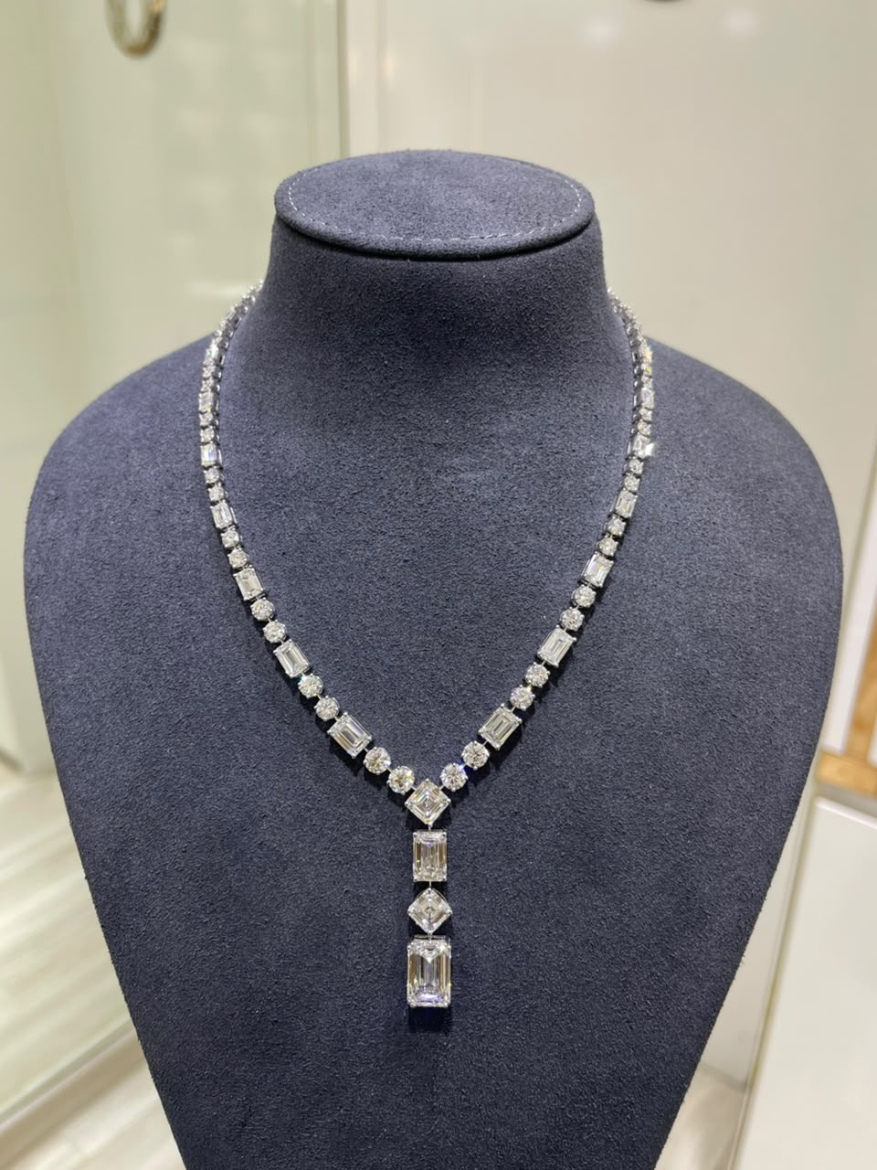 Imperial Emerald Drop Diamond Necklace (ARJS4096)