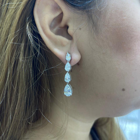 2 Carat Pear Graduation Earring (ARJS4065)