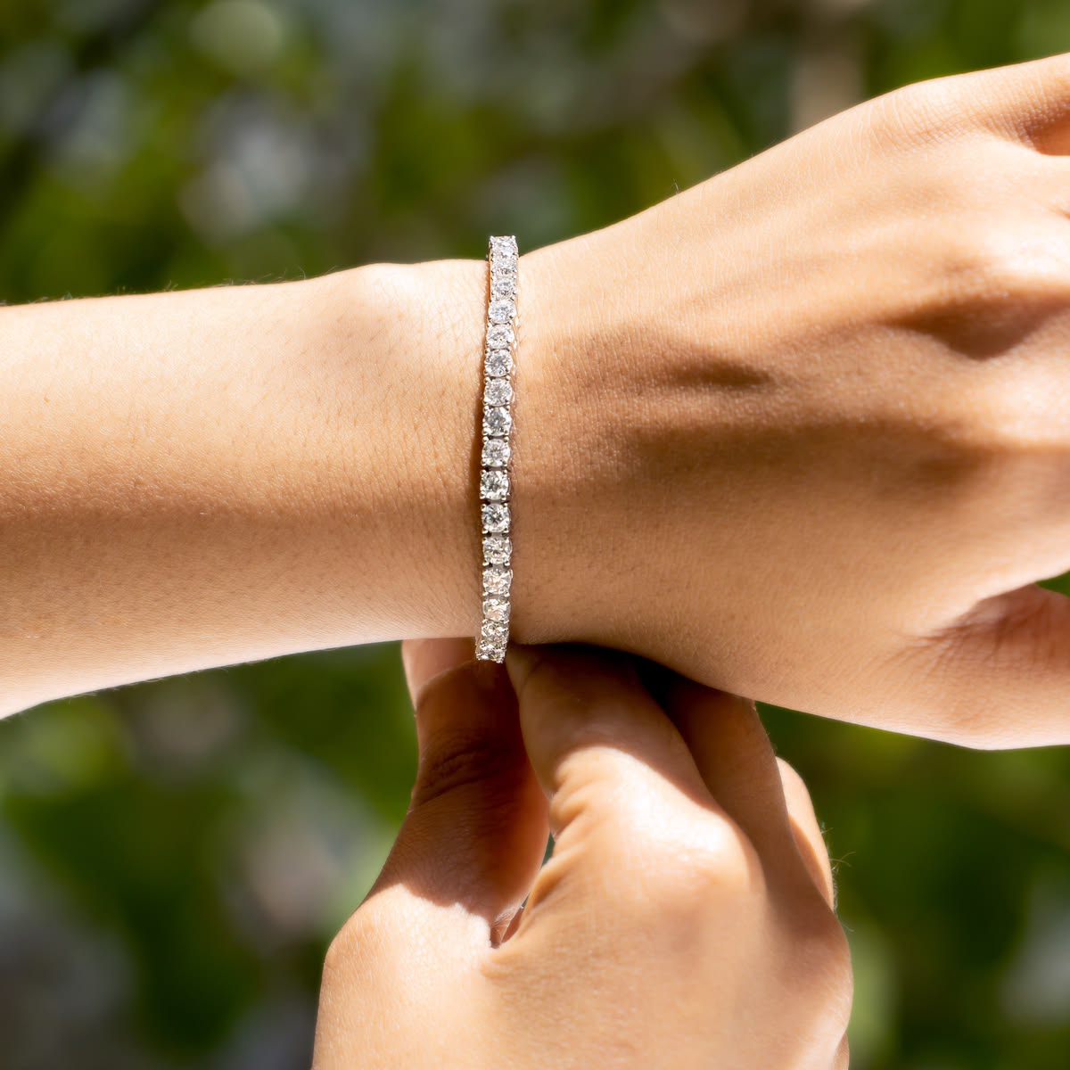 25 Pointer Round Tennis Bracelet (LARJS3619)