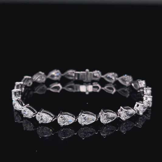 70 POINTER ONE LINE PEAR BRACELET