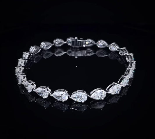 50PT EACH PEAR DIAMOND BRACELET (LARJS3572)