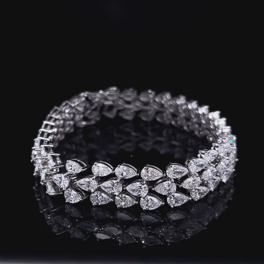 25 POINTER 3 LINE PEAR BRACELET (ARJS3830)